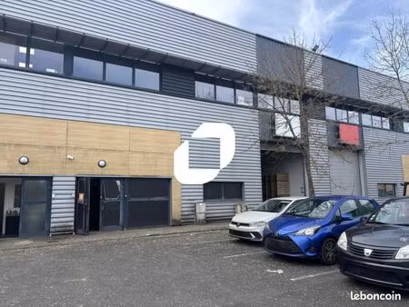 local industriel 494 m²