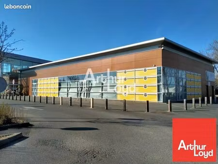 local commercial 652 m² chatellerault