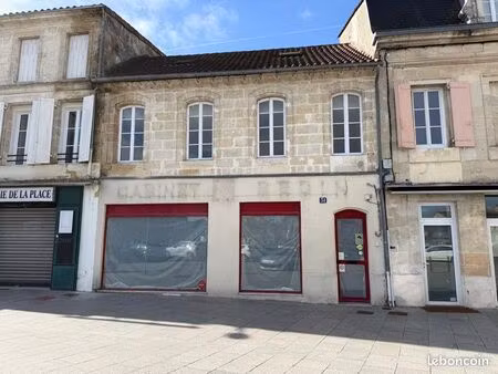à vendre – local commercial 80 m² – hyper centre de coutras (33)