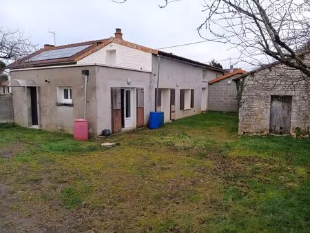 maison anciennes jardres