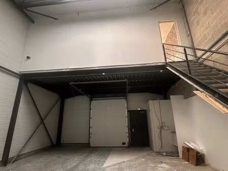 local industriel 100m2 idéal artisan