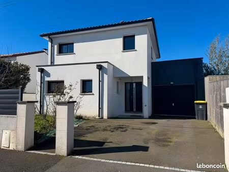 maison étage 120m2 dans quartier prisé