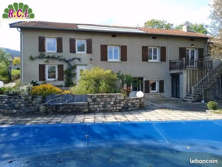 maison 7 pièces 160 m²