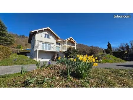 propriété 6 pièces 205 m²