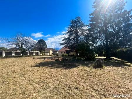 terrain constructible 945m2