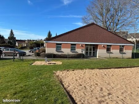 bureau dans cabinet médical