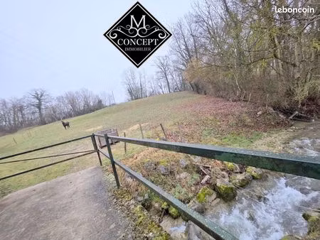 propriété 4 pièces 158 m²