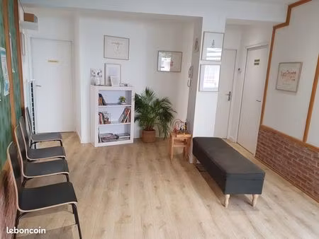 location bureau cabinet paramédical