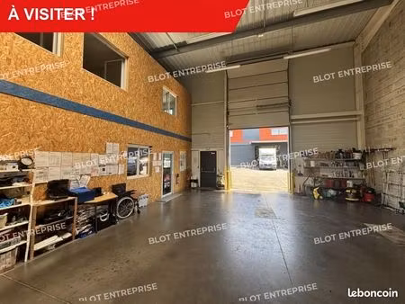 local d'activité 225 m²