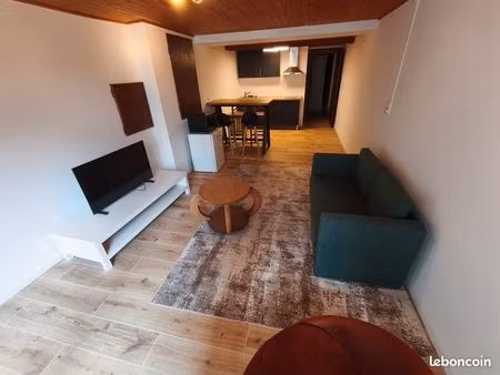 t2 meublé 50m2 dans villa - accès piscine - cervens