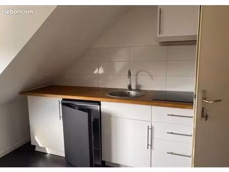 t2 refait à neuf à louer en plein centre de st nazaire