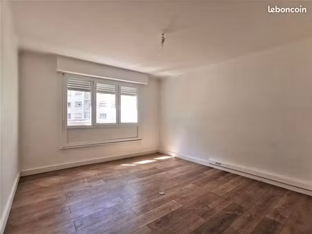 bureaux 16 m² annecy