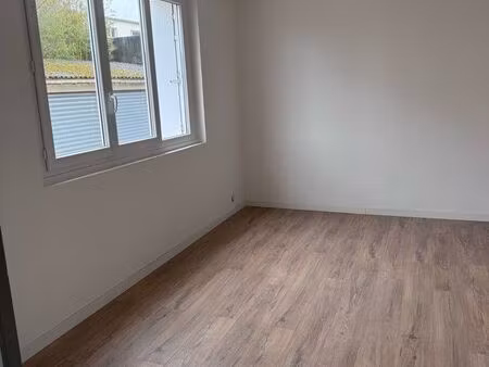 t4 64m2 refait à neuf - 8 mai