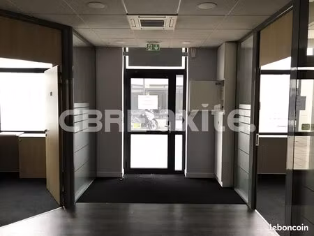 bureaux 221 m² archamps