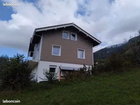 chalet au chef-lieu d'aviernoz