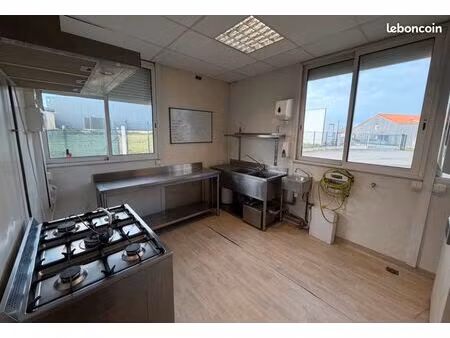 local commercial / laboratoire de restauration – 35 m² – entièrement équipé