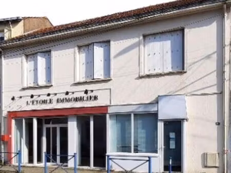 local commercial 87 m² – emplacement n°1 – bouguenais bourg