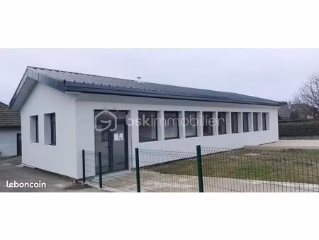 local commercial 117 m²