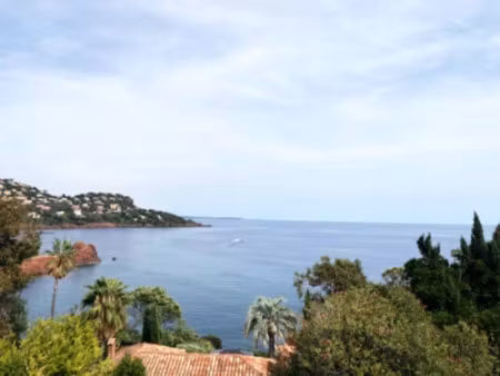 local professionnel à vendre le trayas 7 pièce(s) 123m2 359 000€