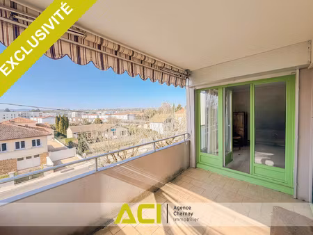 charnay centre - bel appartement 4 pieces avec terrasse et g