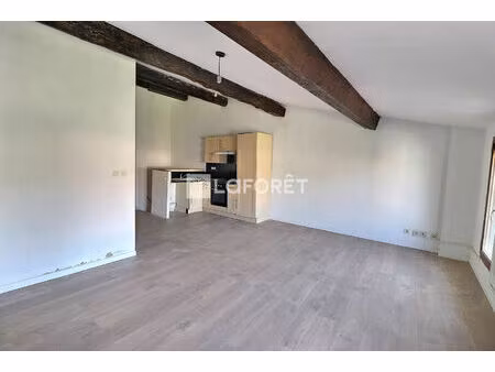 appartement cuers 3 pièce(s) 60 m2