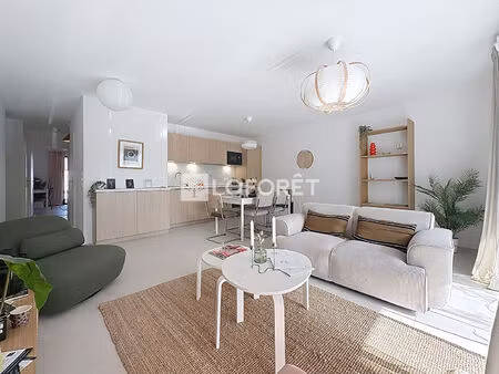 t4 neuf hyper centre avec double terrasse ? disponible immédiatement