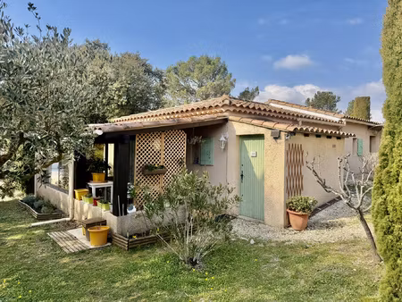 maisonnette avec piscine commune dans résidence privée