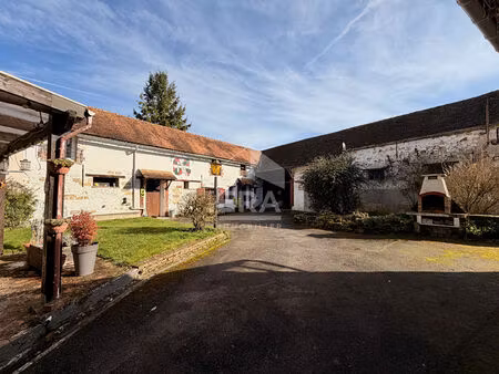 maison avec dépendances à vendre à esmans - 10 pièces  240 m² sur 881 m² de terrain