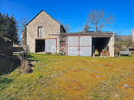 grange avec garage attenant et 1000m² de terrain