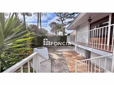 maison avec annexe et jardin au calme