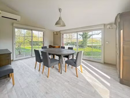 maison t6 meublée – piscine – climatisation – poêle à bois – jardin