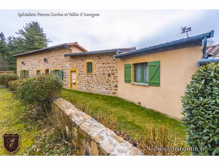 charme et sérénité sur les hauteurs - belle batisse en pierr