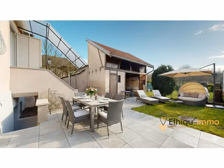 superbe maison au calme  terrasse  jardin