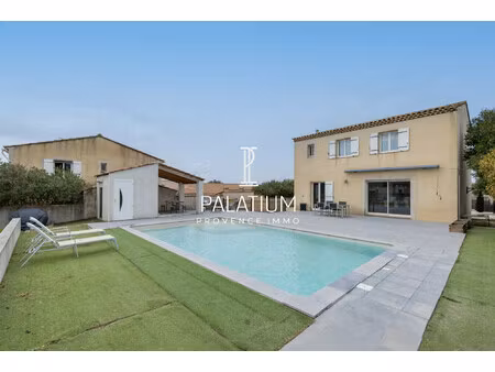 marignane carestier - villa 4 ch avec piscine sur 922 m² + fort