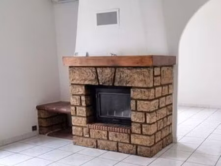 maison individuelle sur terrain arboré 5 pièces saint egreve