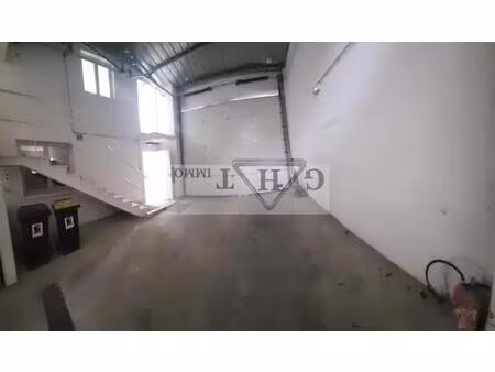 local d'activité de 462 m² quartier la pie