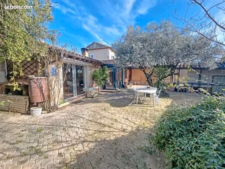 propriété 5 pièces 105 m²