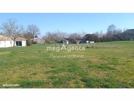 terrain 1595 m² chanteloup