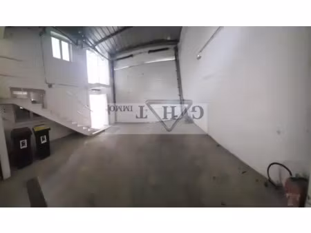 local d'activité de 462 m² quartier la pie