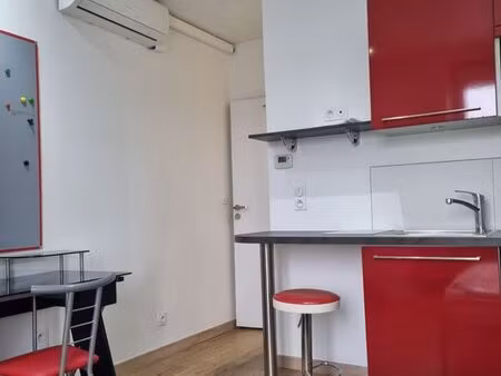 chambre studio meublée