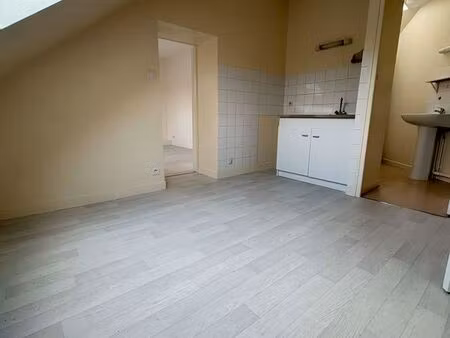 logement clion sur indre 2ème étage