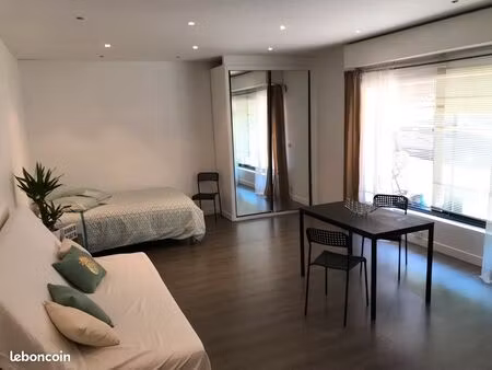 très grand studio 35m2