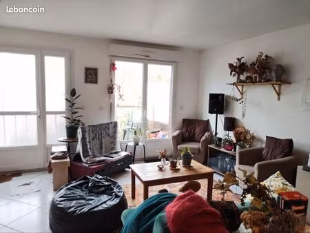 appartement 3 chambres quartier facs petit port