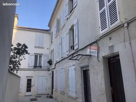 studio 1 pièce 19 m²