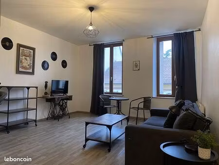 studio 1 pièce 27 m²