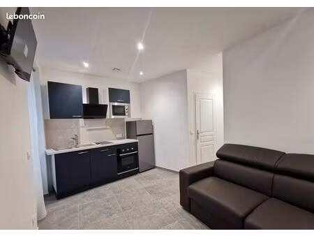 studio renové et meublé 25m² - sens centre