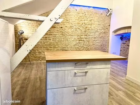 super t2 en dernier étage neuf et équipé / 15min caen et falaise