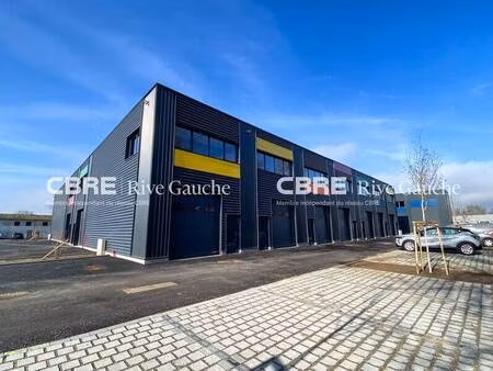 local d'activités à louer