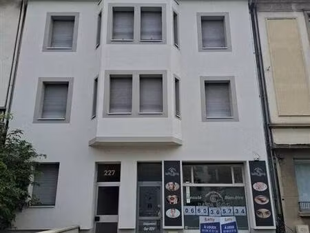 local commercial à louer