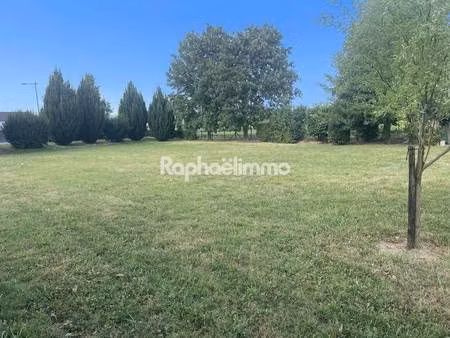 terrain constructible viabilisé à vendre